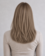 Dark Blonde #18 egale haarkleur resultaat na plaatsing