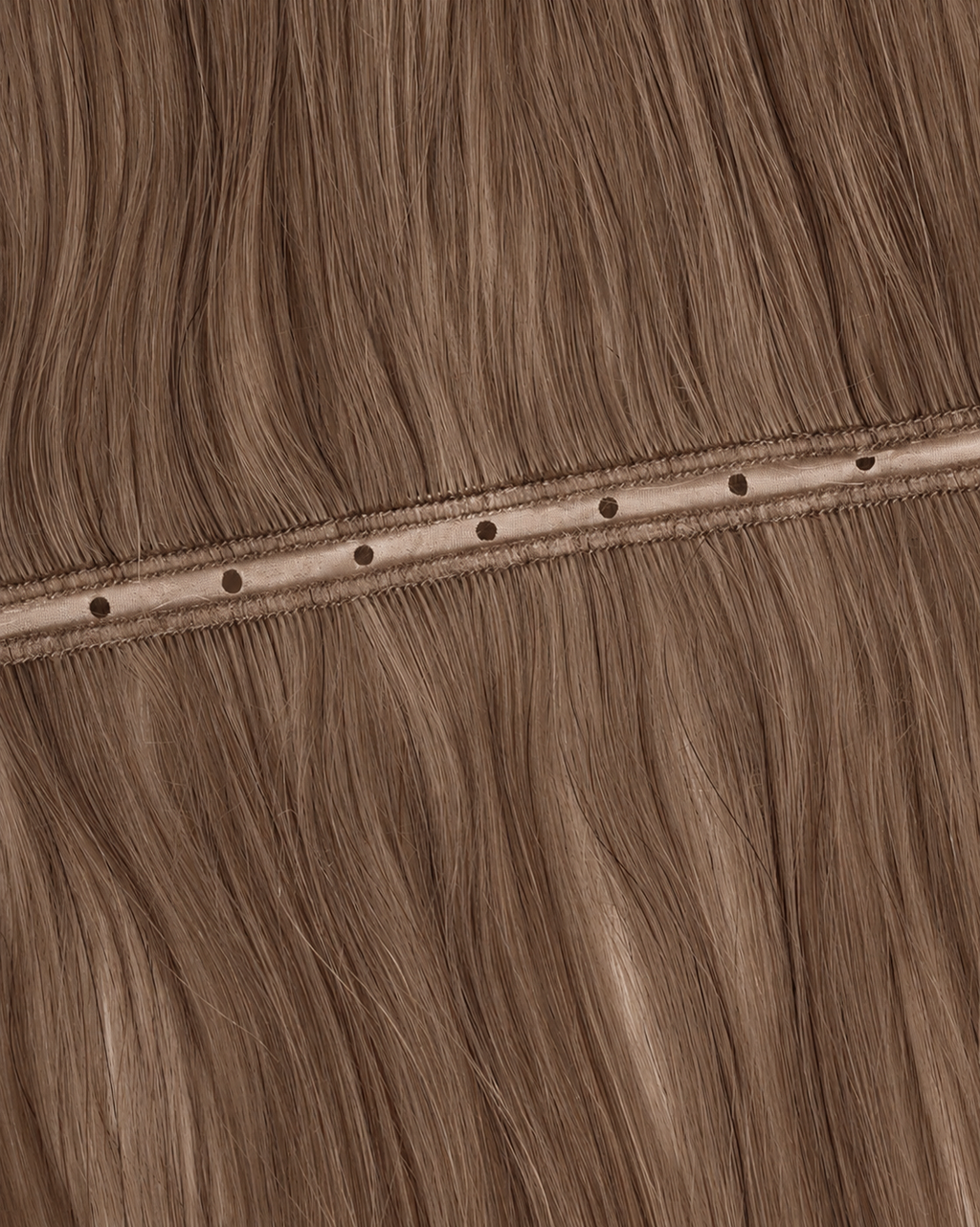 Hole Weft Chestnut Brown #6 – openliggende weft met gaatjes in het midden