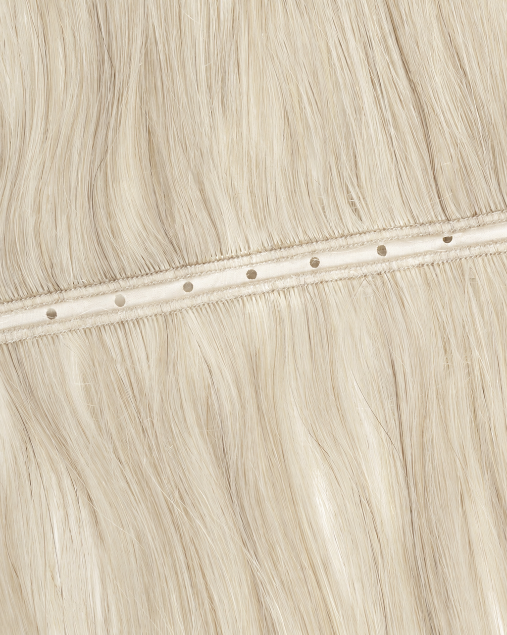 Hole Weft -  Ash Silver Blonde #60A – openliggende weft met gaatjes in het midden