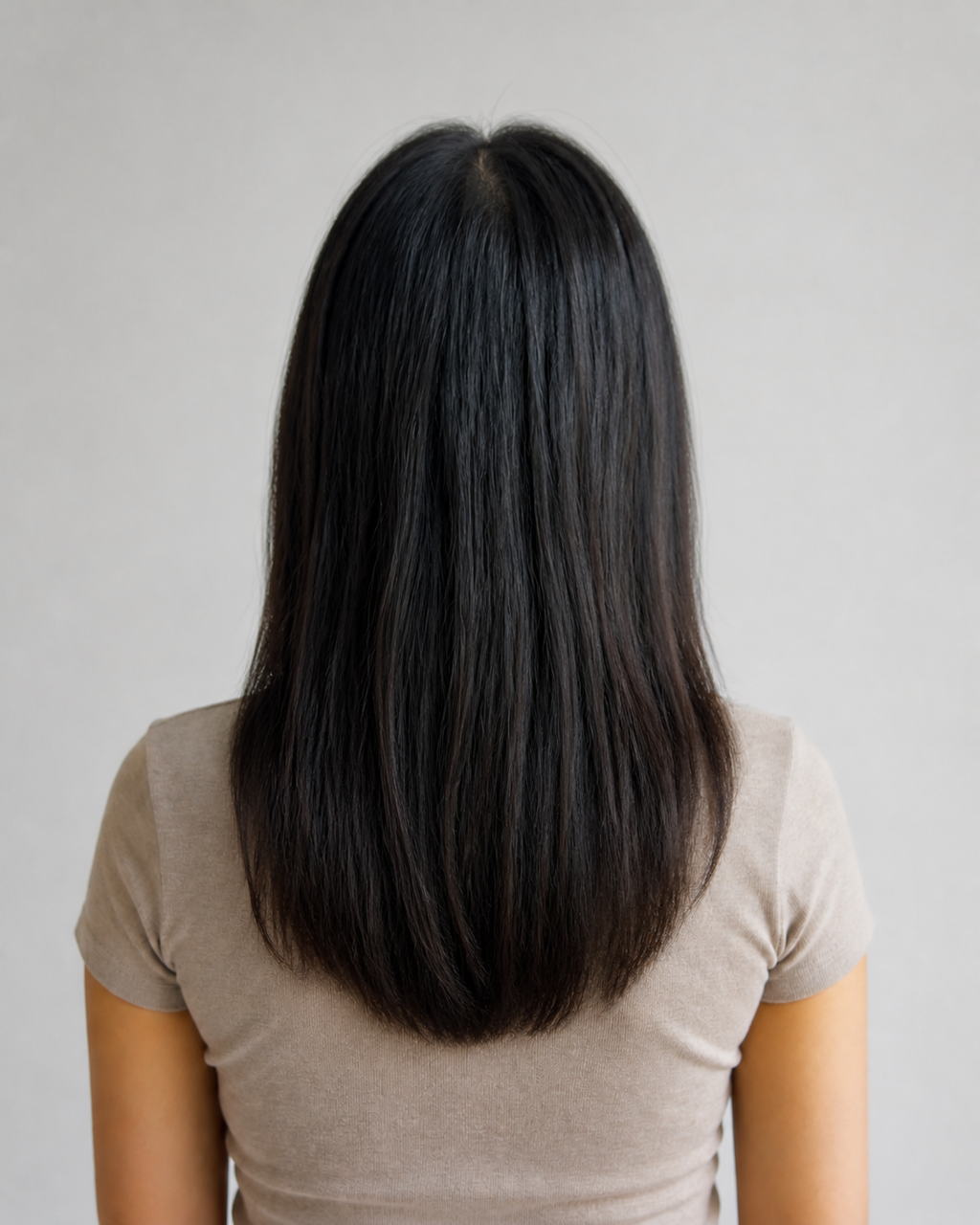 Invisible Long Tape-in Hair Extensions - Natural Black #1B – na resultaat
