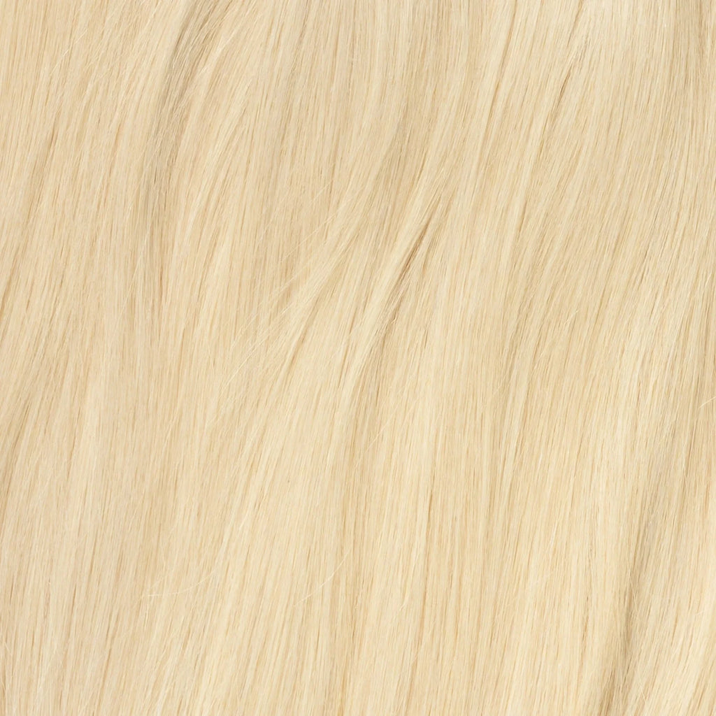Invisible Long Tape-in Hair Extensions - Bleach Blonde #613 – close-up haarkleur en haarstructuur