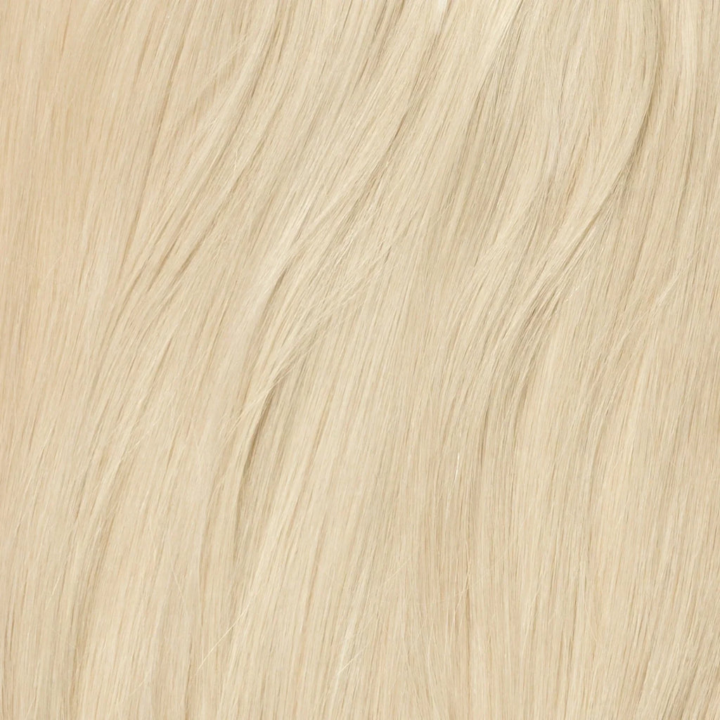 Premium Invisible Clip-in Hair Extensions - Ash Silver Blonde #60A – close-up haarkleur en structuur